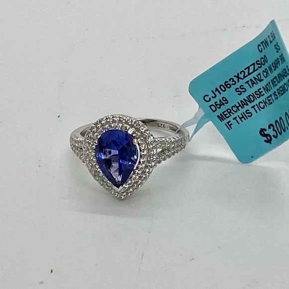 White Sapphire And Tanzanite Stone Ring! 7 - Picture 4 of 16
